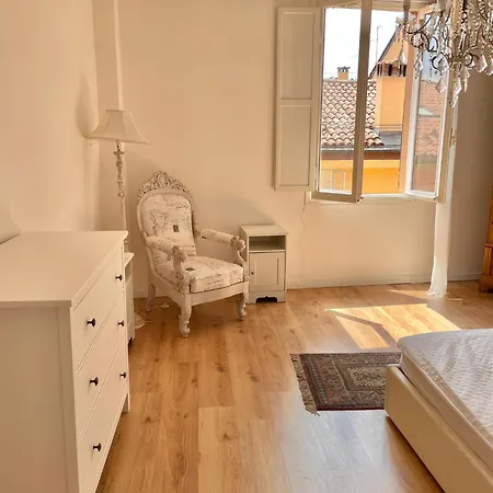 Apartment Clara's Apartament,bologna By Short Holidays