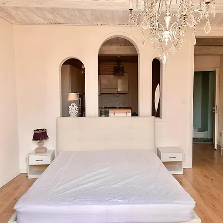 Clara's Apartament,bologna By Short Holidays Apartment